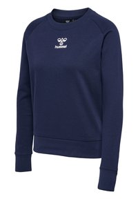 Granatowa bluza z długim rękawem, z okrągłym dekoltem, dopasowanymi mankietami i białym logo hummel na środku klatki piersiowej.