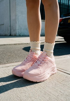 Buffalo, ZLINK - Baskets basses - rosa