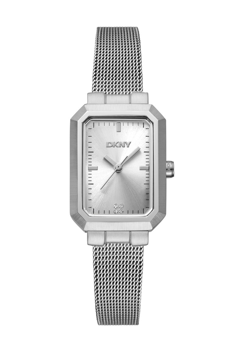 Zilveren DKNY-horloge met een octagonaal uurwerk, een mesh band, een minimalistisch ontwerp, een metallic afwerking en drie diamanten accenten op de wijzerplaat.