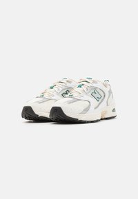 New Balance MR530 UNISEX - Tossud - sea salt