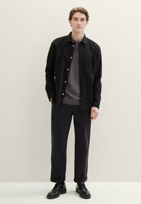 TOM TAILOR MIT STRUKTUR - Camiseta básica - tarmac grey