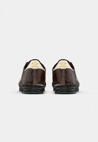 adidas Originals SL 72 OG - Trainers - preloved brown/core black/cream white