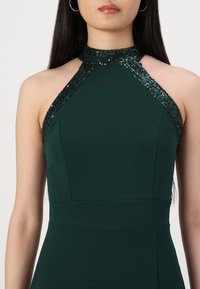 WAL G. SABRINA SEQUIN DRESS - Îmbrăcăminte de ocazie - forest green