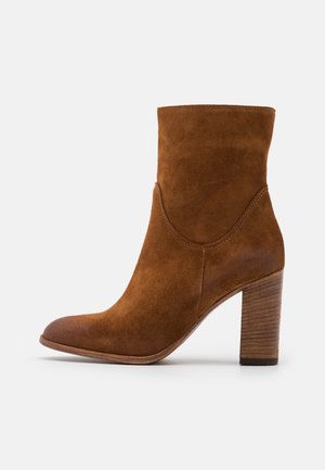 High Heel Stiefelette - tan