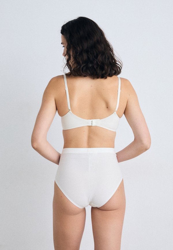 SUPIMA BRIEF - Shapewear - powder3