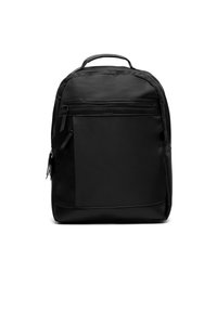 Mochila negra hecha de materiales suaves, con un bolsillo frontal con cremallera, un asa en la parte superior y un diseño elegante y minimalista sin patrones visibles.