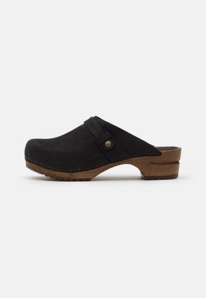 Sanita Zuecos - black