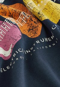 Next LICENSE REGULAR - T-Shirt print - navy fender