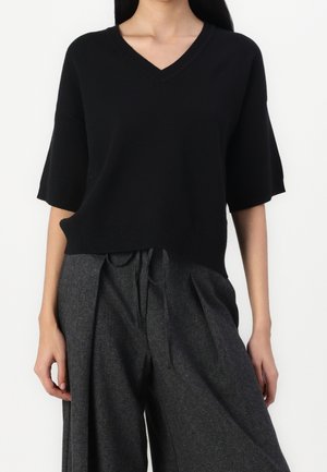 Pullover - black