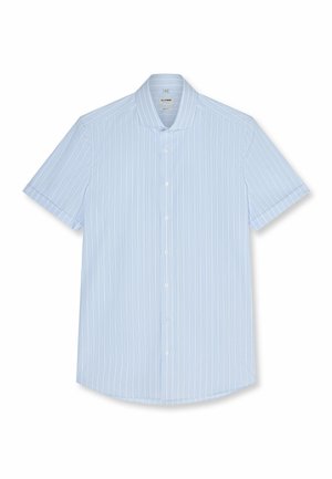 Chemise bleu clair à manches courtes avec boutons, rayures verticales blanches et col classique, étalée à plat sur fond blanc.