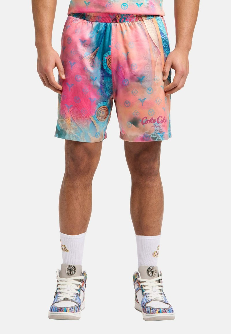 Farverige shorts med et gradientdesign i pink, blå og orange toner, der viser spiral- og blomstermønstre. Fremstillet af letvægtsstof.