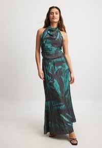 Thumbnail Image 2