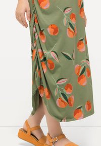 Ulla Popken SHORT SLEEVE - Jerseykjole - sage