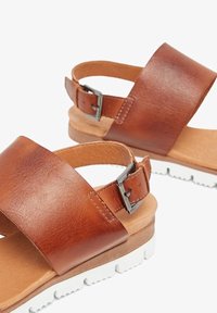 Bianco Sandalen - cognac