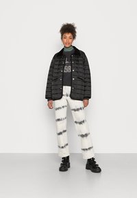 Weekday WHITNEY RIDING JACKET - Casaco leve - tar black