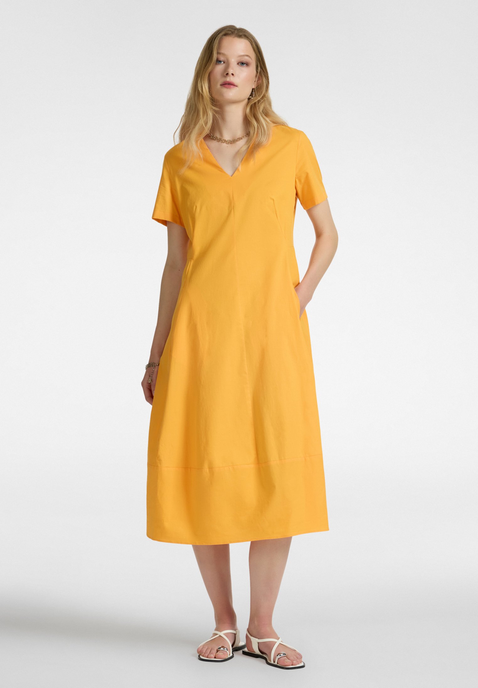 Elena Mirò AUSGESTELLTES Robe de jour giallo/jaune ZALANDO