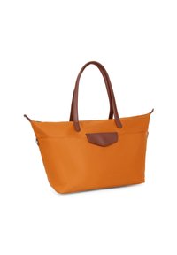 Oranje tote bag gemaakt van duurzaam materiaal met bruine leren handvatten en een voorflapzak. De tas heeft een rechthoekige vorm en een ritsluiting.