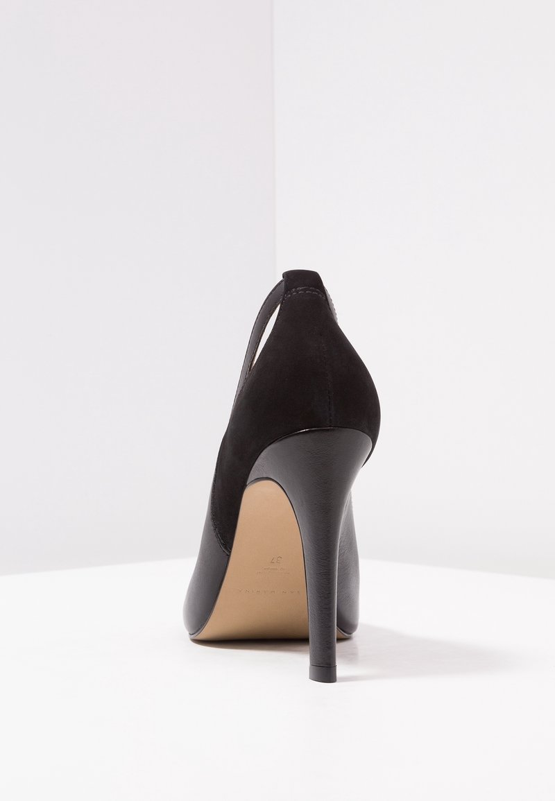 Escarpins San Marina En Cuir Corail - Talons Aiguille 12 Cm - Taille 36 (US 5) - Occasion Très Bon état