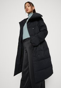 VILA VISULITANA NEW PADDED - Zimski plašč - black