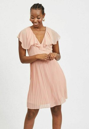 VIKATELYN PLEATED - Sukienka koktajlowa - misty rose
