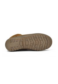 Coronel Tapiocca Botines de cuña - tierra