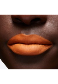 MAC LOCKED KISS INK LIPCOLOUR - Vloeibare lippenstift
