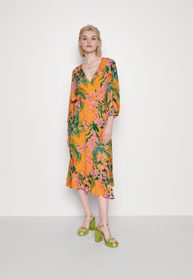 ONLY ONLTROPICA WRAP MIDI DRESS - Φόρεμα ημέρας - flame orange canary