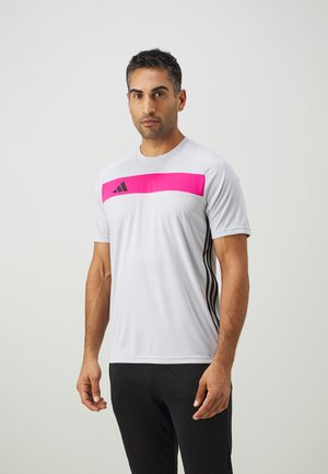 TIRO25 ESSENTIALS JERSEY MEN - Camiseta estampada - clear grey/real magenta