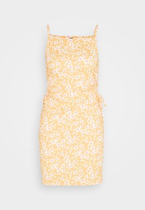 Pieces PCHYLMU DRAWSTRING MINI DRESS - Egyenes szabású ruha - golden yellow