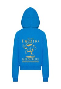 Sudadera azul con capucha. Presenta un diseño gráfico en amarillo con el texto "Más espresso, menos depresión" y un personaje de dibujos animados.