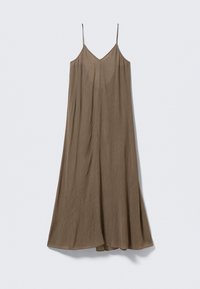 Robe marron sans manches en tissu léger. Avec un décolleté en V, elle atteint le mollet, avec une silhouette fluide et un design minimaliste.