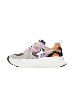 MIA - Trainers - flieder