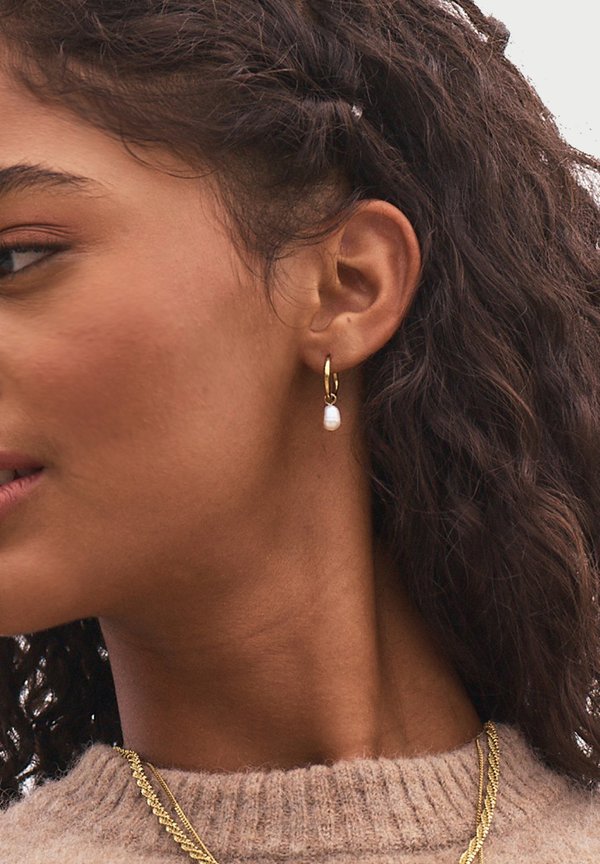 PEARL HOOPS - Ohrringe