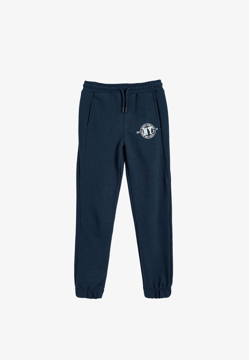 Navyblaue Jogginghose aus strukturiertem Material, mit elastischem Bund, Seitentaschen und einem Logo-Patch auf der Vorderseite.