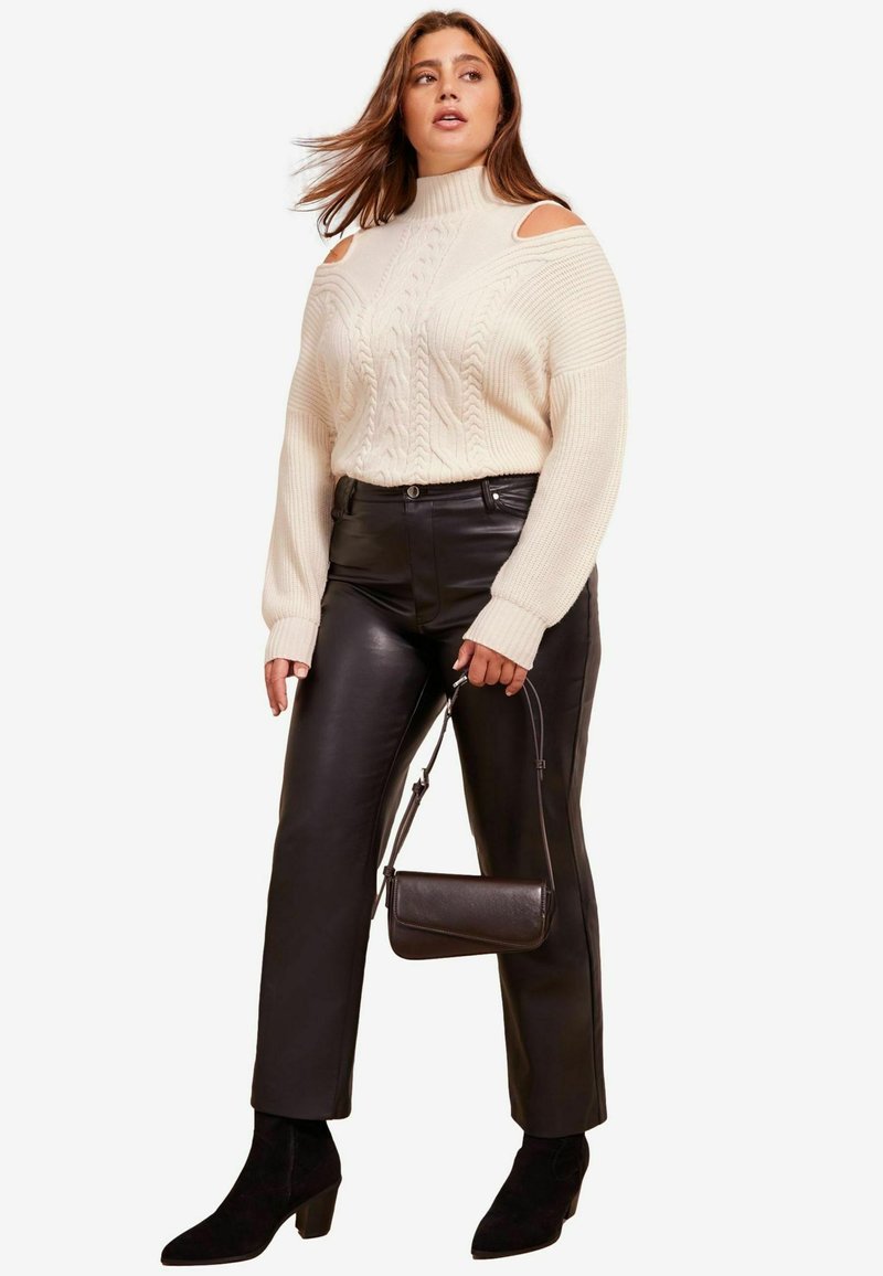 Friends Like These COLD SHOULDER HIGH NECK - Pulóver - cream