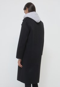 Calliope MONOPETTO - Cappotto classico - nero