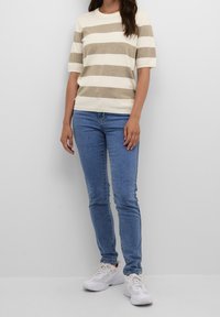 Kaffe Camiseta estampada - mottled brown
