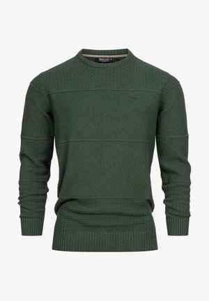 Groene gebreide trui met een gestructureerd oppervlak, voorzien van een ronde hals, ribbels aan de mouwen en onderkant, en subtiele horizontale strepen.