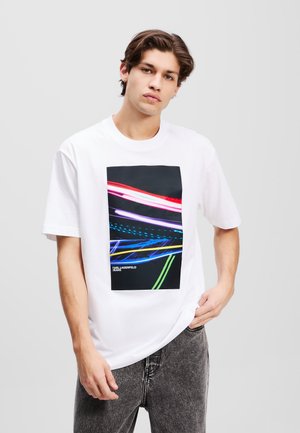 RELAX LOVE UNLOCKED TEE - Print T-shirt - white