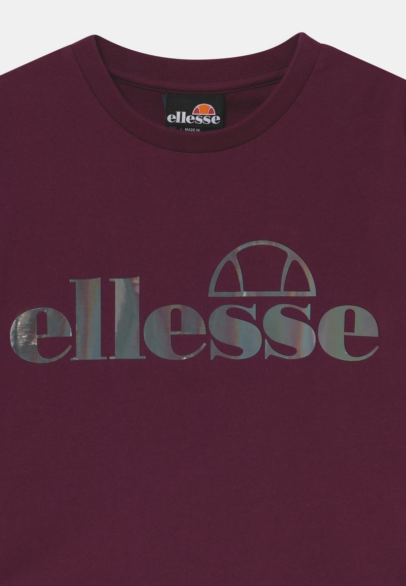 Kinder T-Shirts | Ellesse JORDALLA CROP TEE T-Shirt print dark purple/bordeaux - FN60826 Kinder T-Shirts | Ellesse JORDALLA CROP TEE T-Shirt print dark purple/bordeaux - FN60826