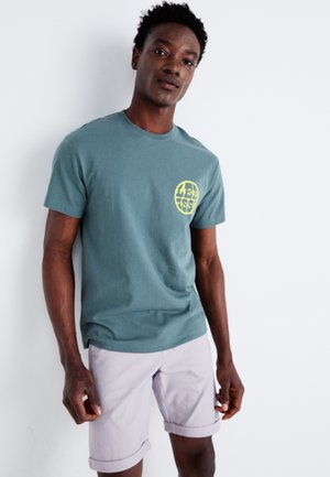 - T-shirt z nadrukiem