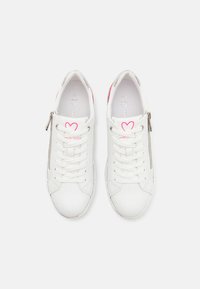Marco Tozzi Sneakers laag - white/pink