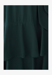 Niewybrane, emerald