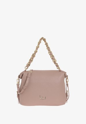 Roze leren handtas met gouden kettingriem, verstelbare schouderriem, textuur vlak en logodetail aan de voorkant.