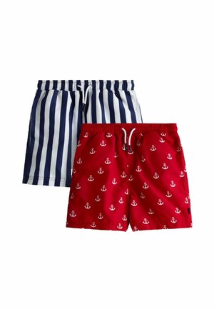 Dos pares de pantalones cortos de baño para hombre, uno con rayas verticales azul marino y blancas, el otro rojo con patrones de anclas blancas y cordones.