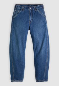 Μπλε τζιν παντελόνι από denim με άνετη εφαρμογή, διαθέτει κούμπωμα με κουμπιά, πέντε τσέπες και αντίθετη πορτοκαλί ραφή. Ομοιόμορφη υφή σε όλο το ύφασμα.