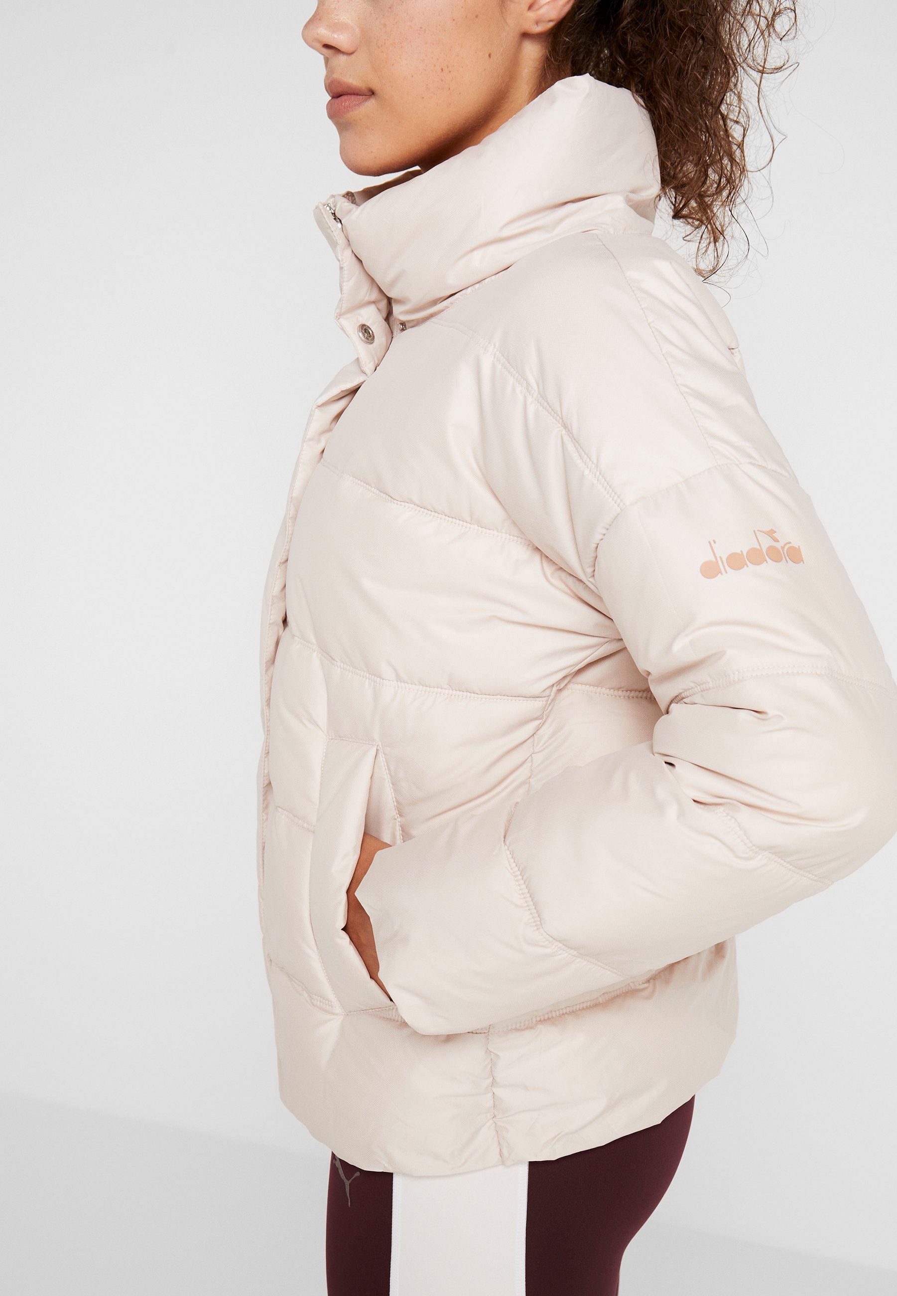 Diadora JACKET FREGIO Vinterjakke pink shellrosa Vans Vinterjakker: Kjøp opp til −40% | Stylight