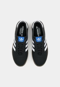 adidas Originals MONTREAL UNISEX - Sneakers low - core black/footwear white