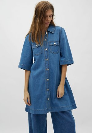 MIRA-G - Vestito di jeans - mid vintage blue