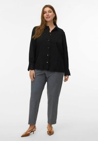 Vero Moda Curve Overhemdblouse - black